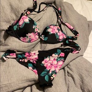 Floral Guess Bikini